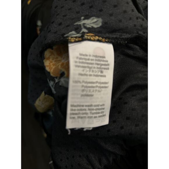 Madewell Bubble-Sleeve Wrap Top in Floating Florets M Black/Multicolor V-Neck - Picture 8 of 8